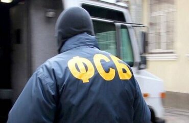 В редакции батайской газеты «Вперед» неизвестные изымают документы и запугивают сотрудников. В редакции батайской газеты «Вперед» неизвестные изымают документы и запугивают сотрудников.